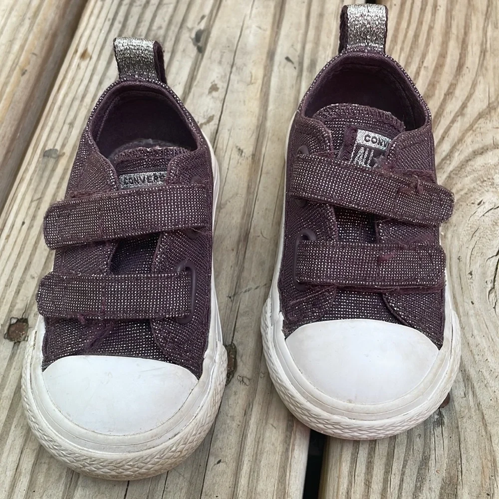 Converse Chuck Taylor All Star 2V Ox Fairy Dust Purple Toddler Sneakers Size 4